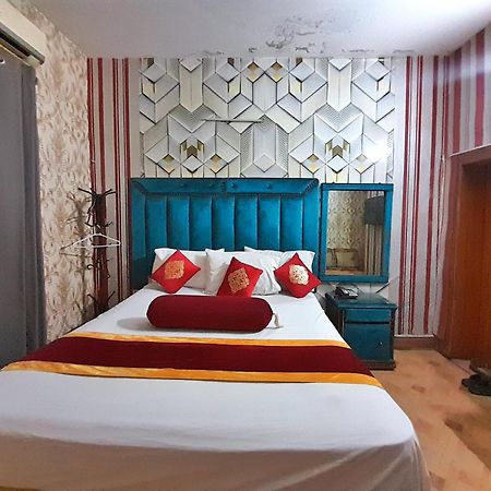 Hotel Super Seven Лахор Экстерьер фото