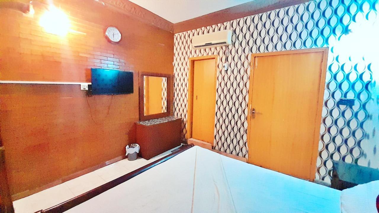 Hotel Super Seven Лахор Экстерьер фото