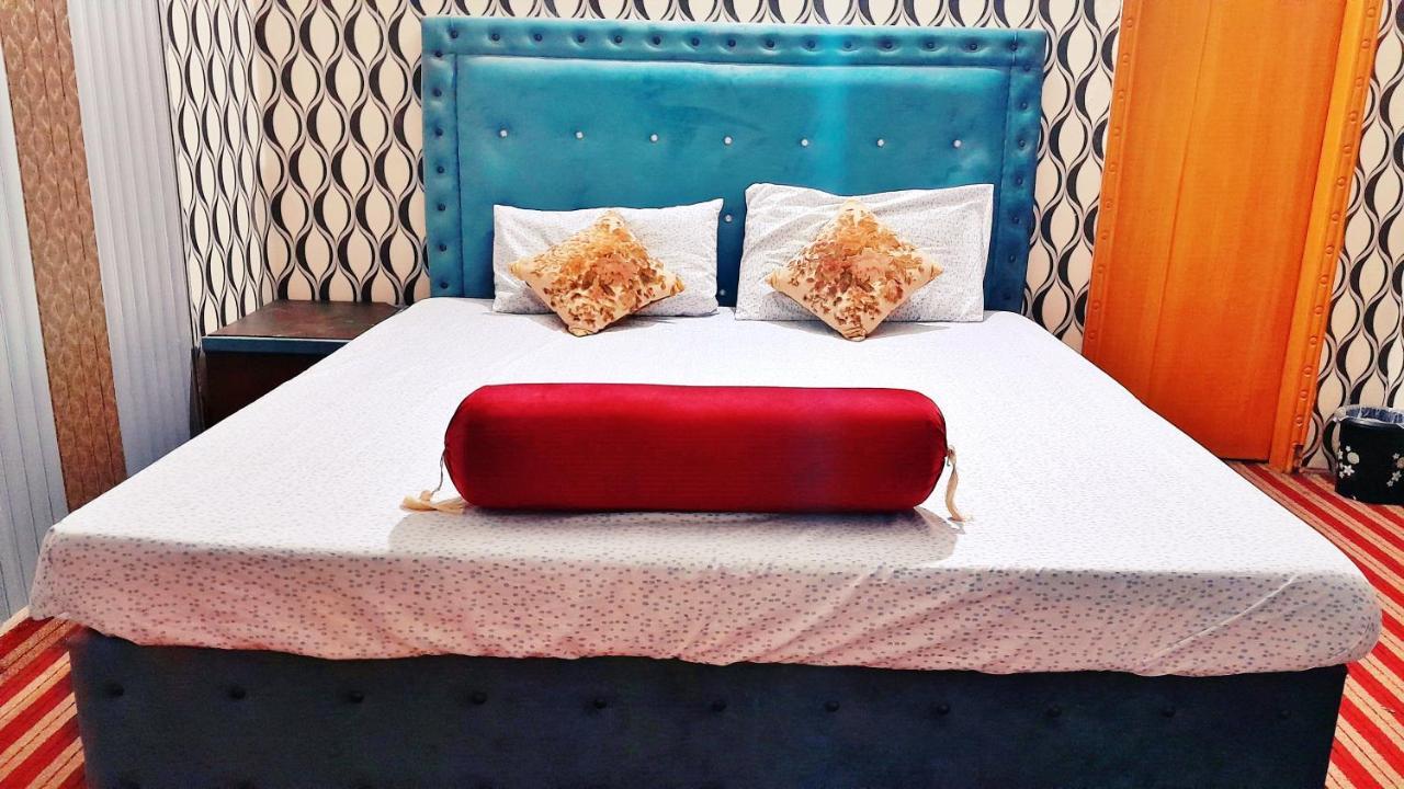Hotel Super Seven Лахор Экстерьер фото