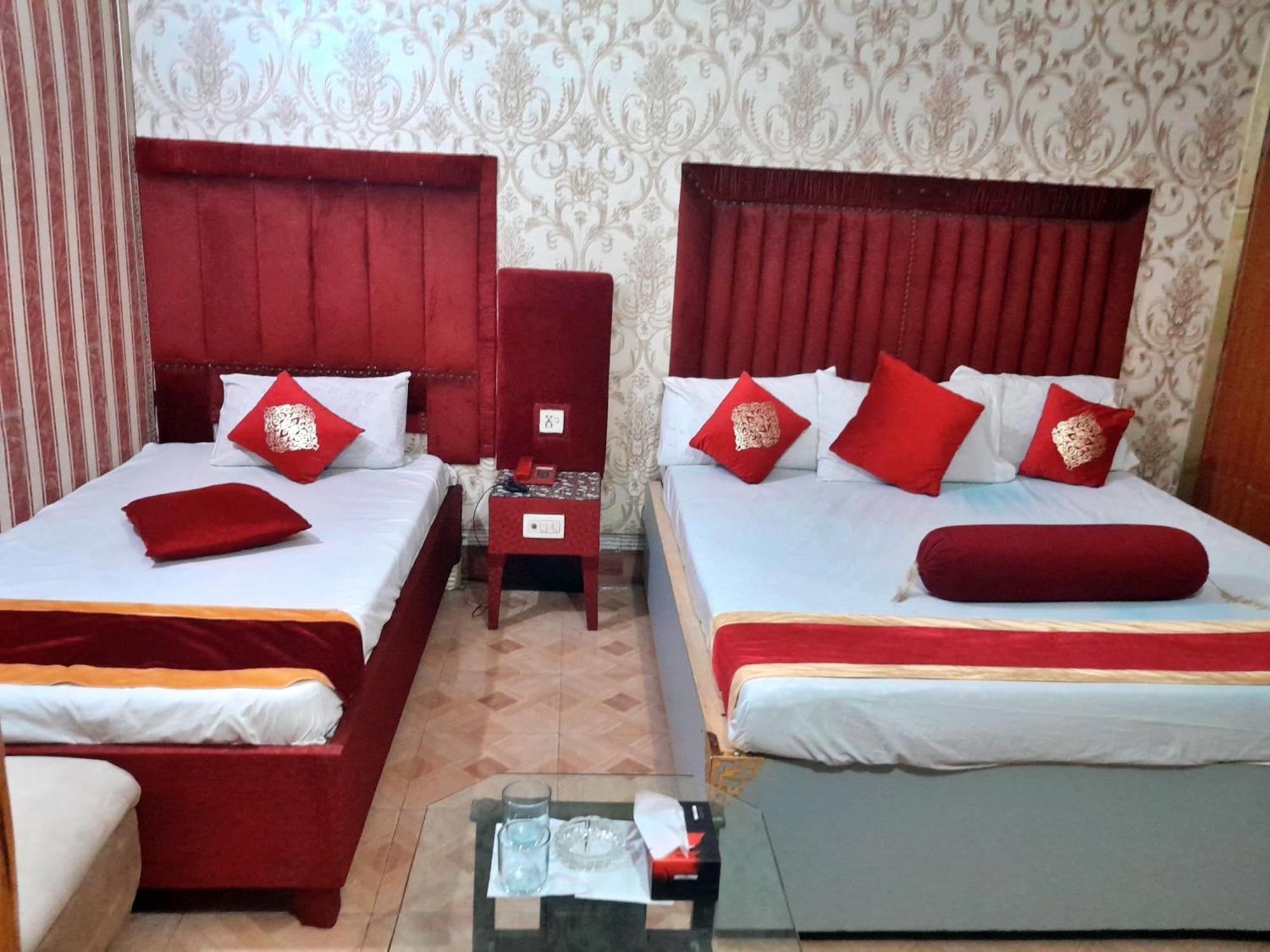 Hotel Super Seven Лахор Экстерьер фото