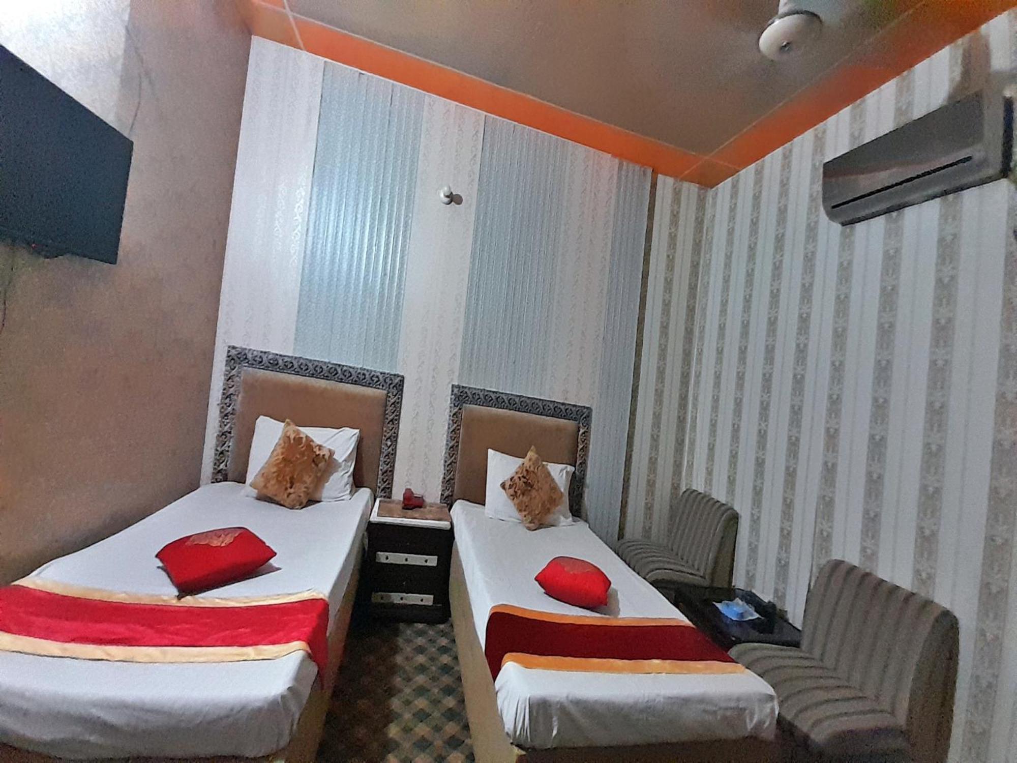Hotel Super Seven Лахор Экстерьер фото